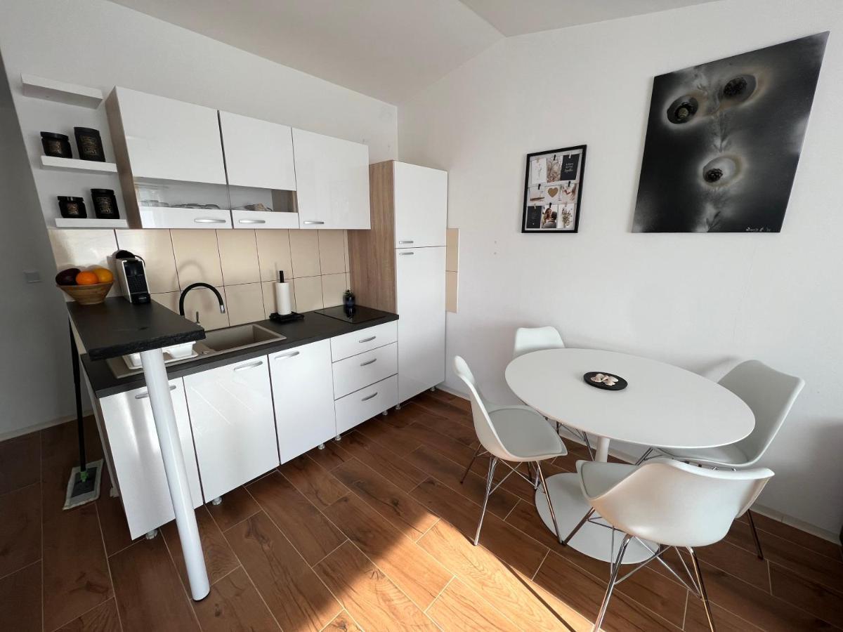 Apartment Mona 维尔 外观 照片